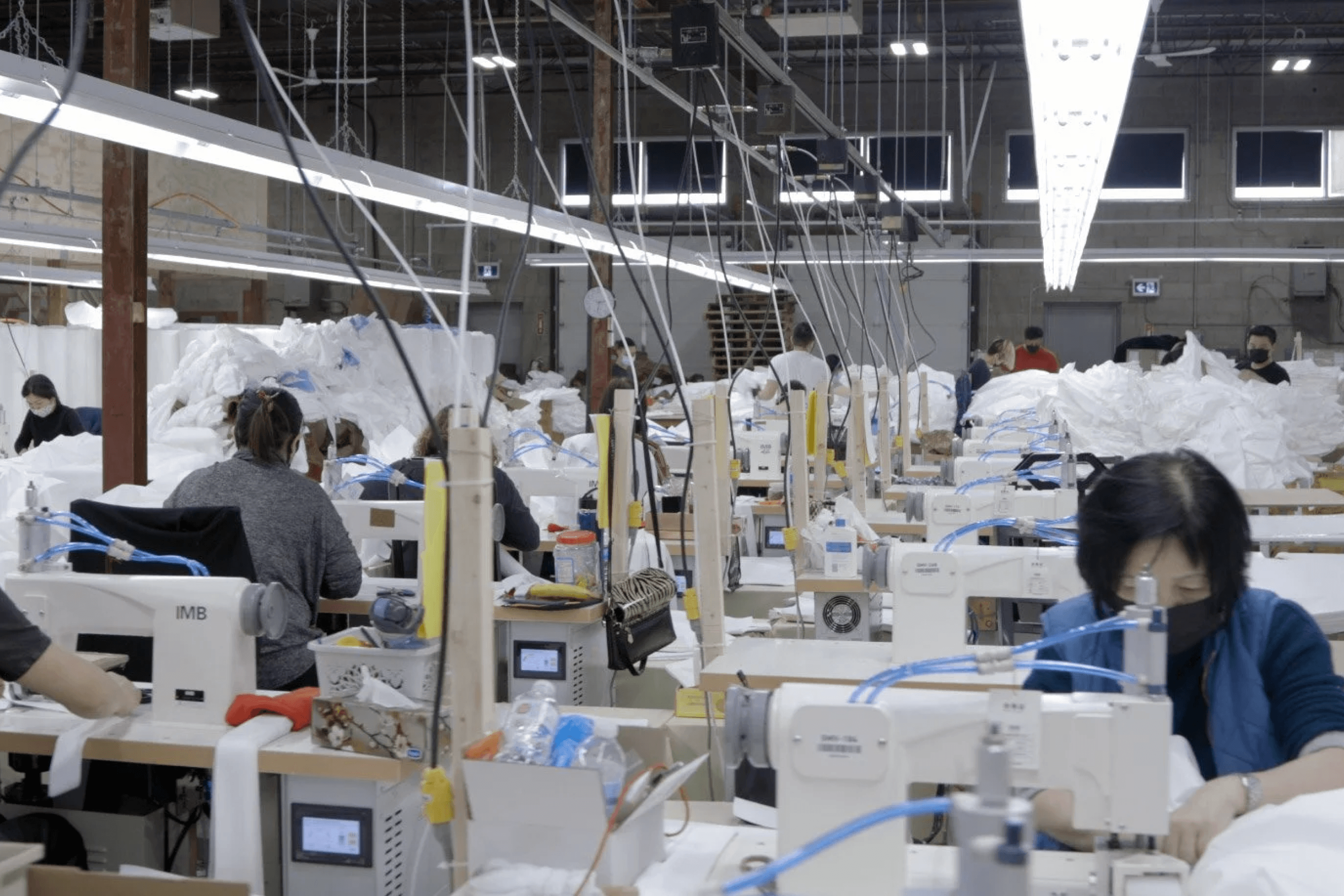 The production process of clothing by the Wuxly brand.