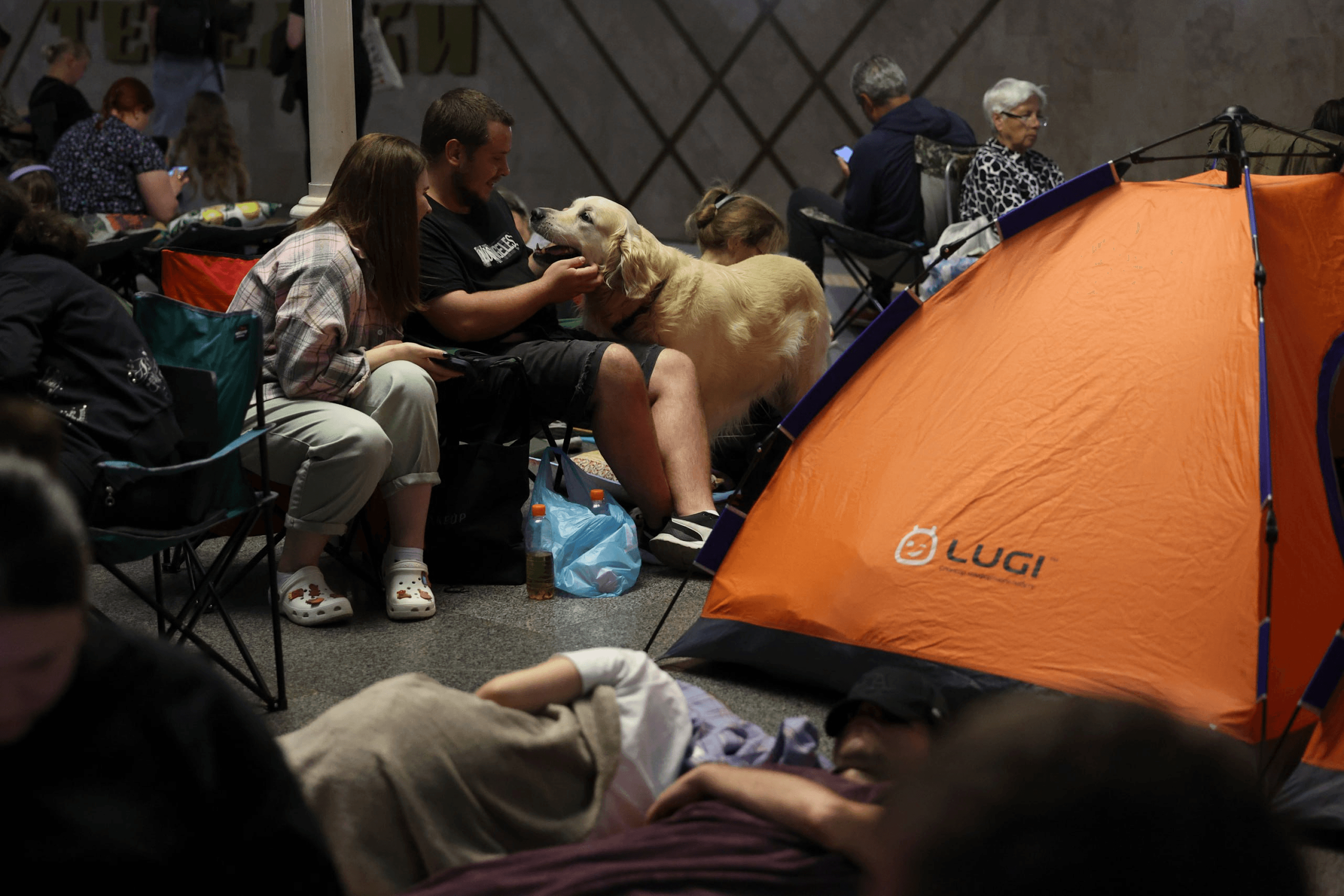 During one of the largest Russian attacks on Kyiv, more than 52,000 people, including nearly 4,500 children, spent the night in the city’s metro stations. July 2025.