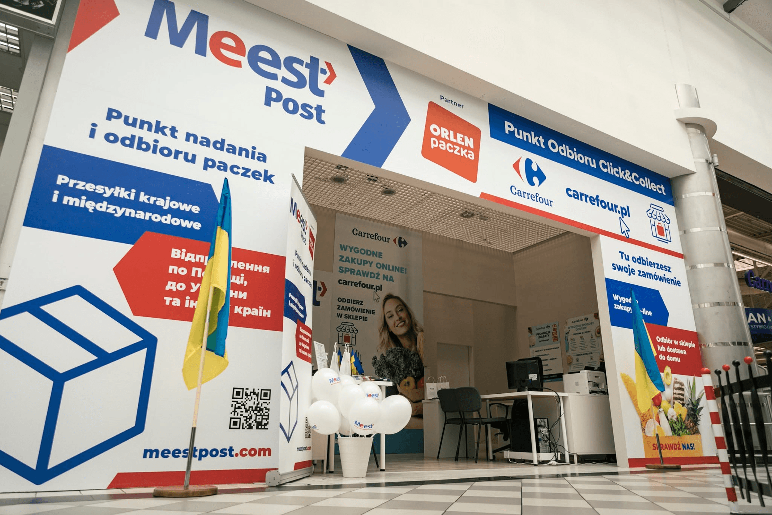 A Meest Post parcel pickup and drop-off point at the Atrium Reduta shopping center in Warsaw. September 16, 2022.