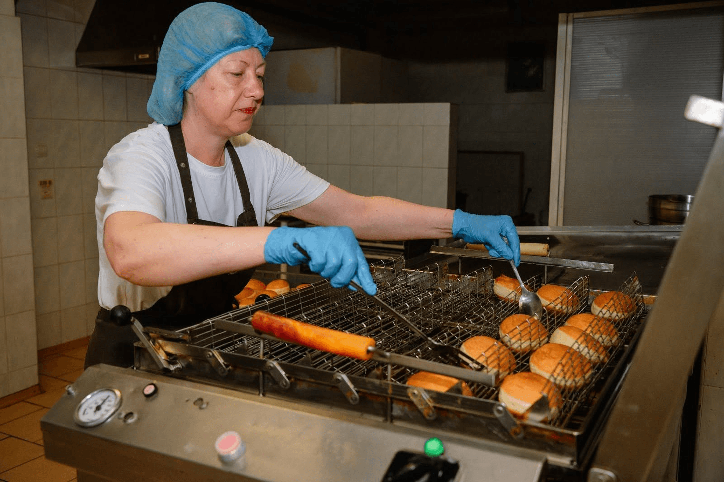 Mykolaiv Bakery No. 1, where the Mykolaiv Regional Employment Center helped fill nearly 200 vacancies.