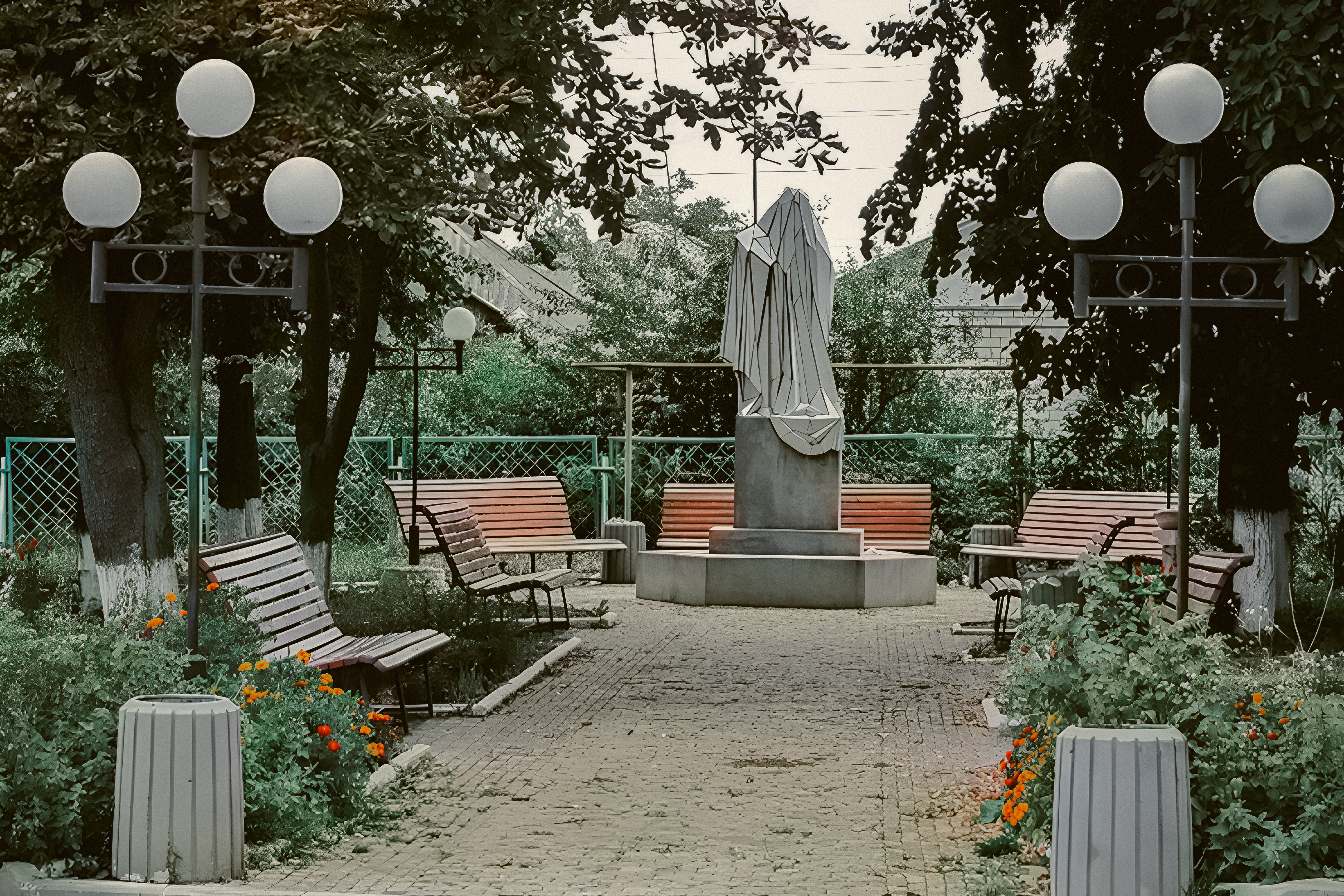 The installation Monument to a New Monument by artist Zhanna Kadyrova in the town of Sharhorod, Vinnytsia Oblast. 2009.