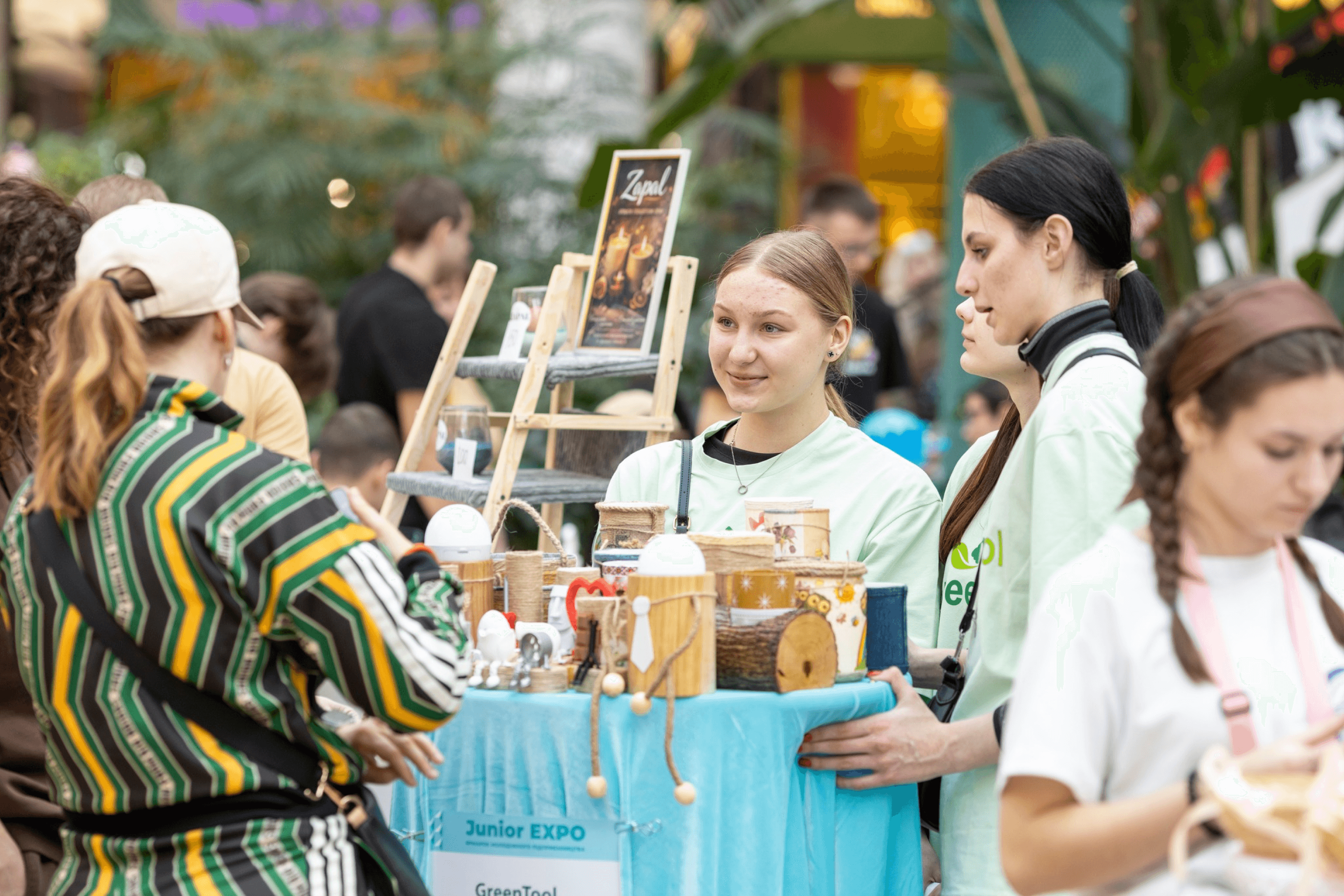 Announcement of the Junior EXPO 2026 event in Kyiv, organized by Junior Achievement Ukraine with the support of the “Partnership for a Strong Ukraine” program.