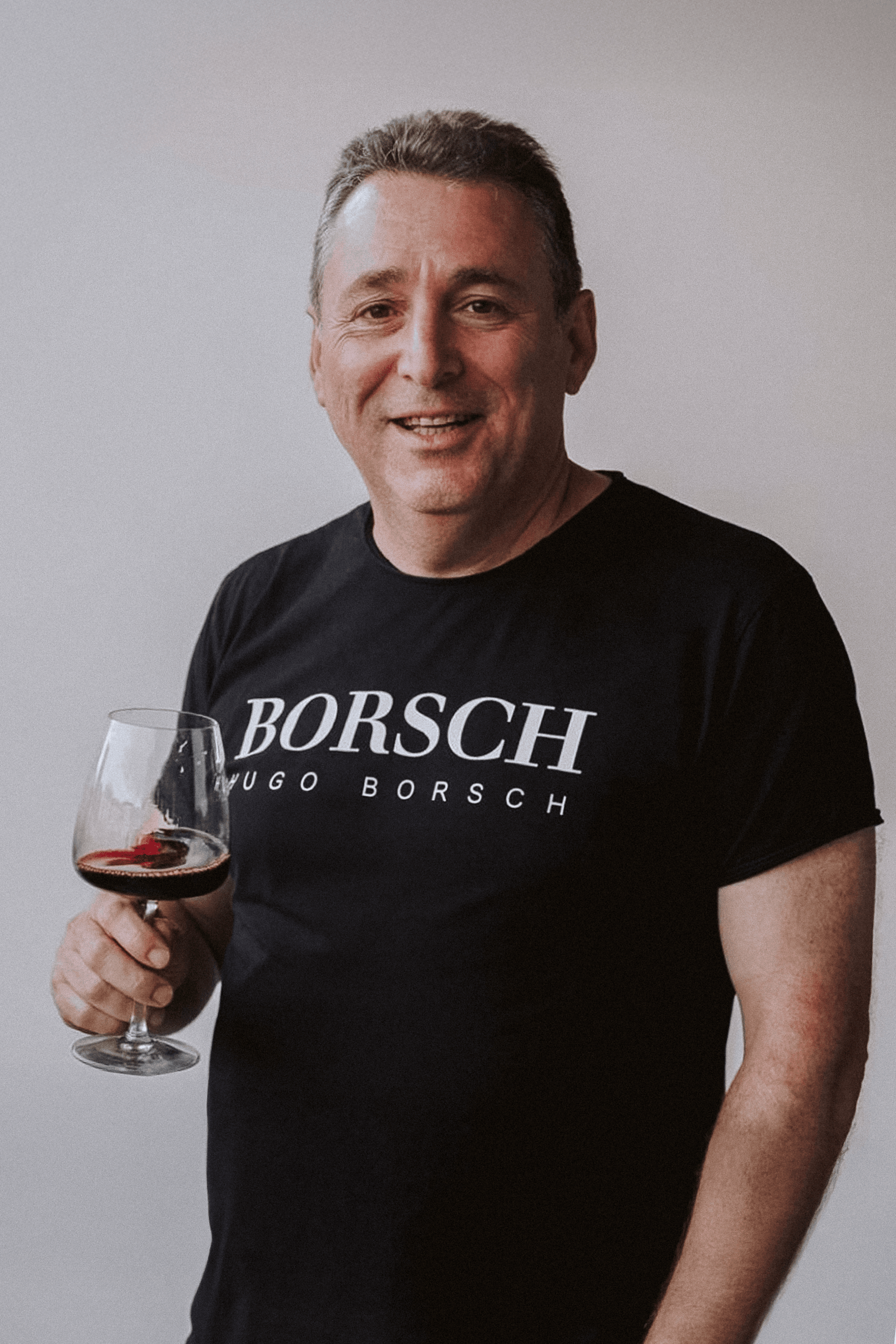 The founder of Beykush Winery is Eugene Shneyderis.