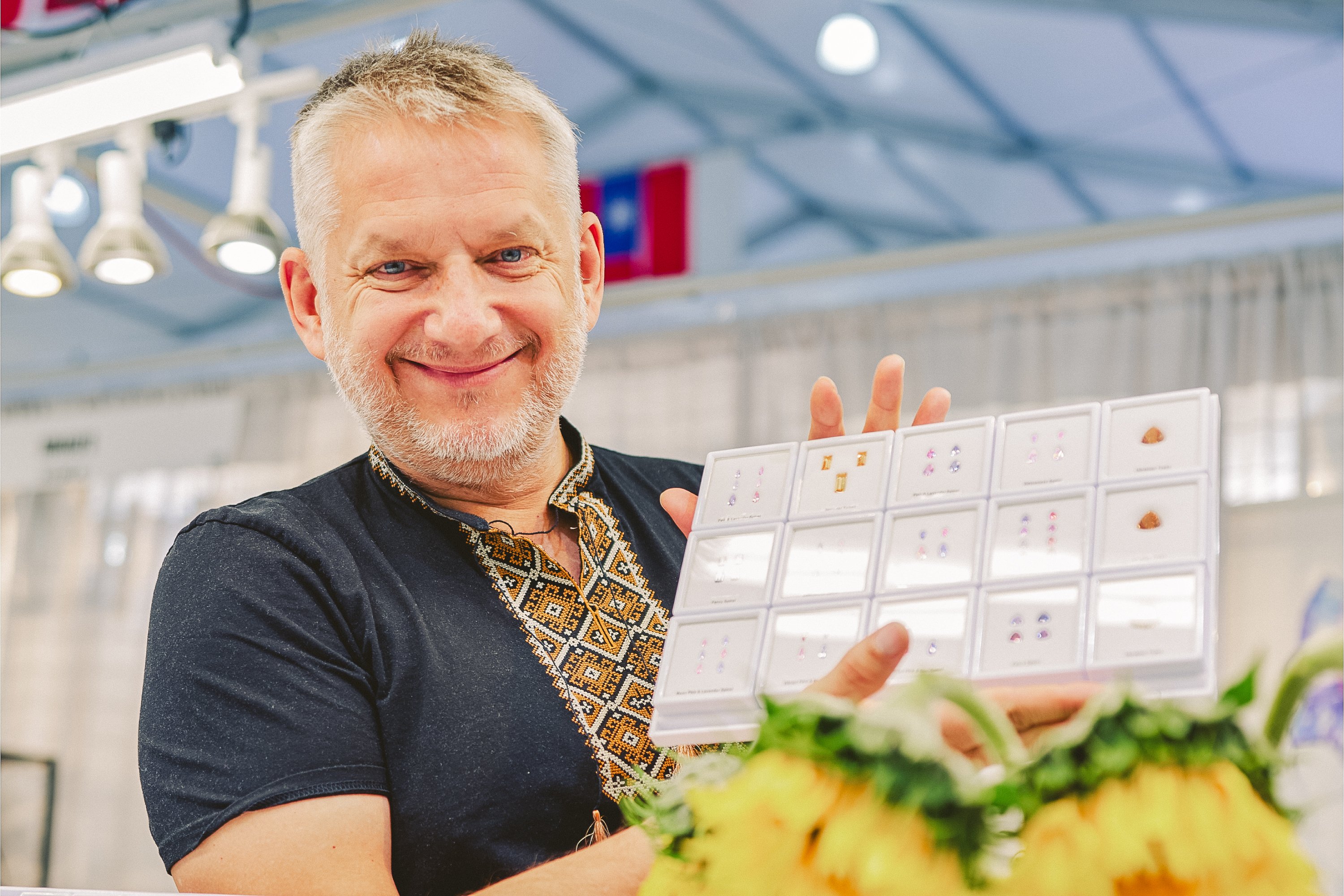 How a Ukrainian home workshop became a global gemstone dealer: The 27-year history of Nomad’s — an interview