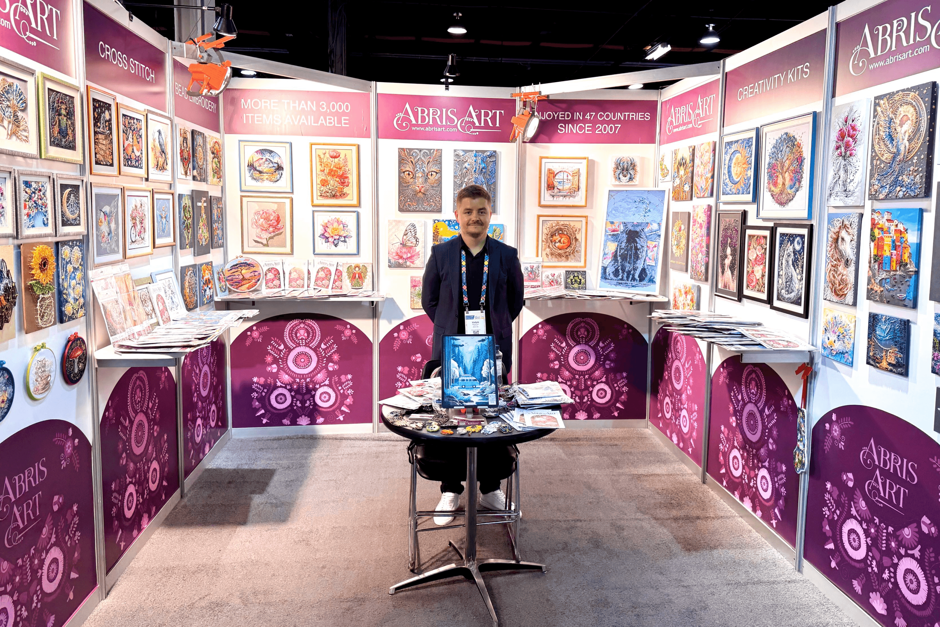 Вадим Гришин Харків’яни винайшли техніку вишивки бісером на художньому полотні — тепер їхні набори продаються на 4 континентах. Інтерв’ю зі співзасновником Abris Art Вадимом Гришиним