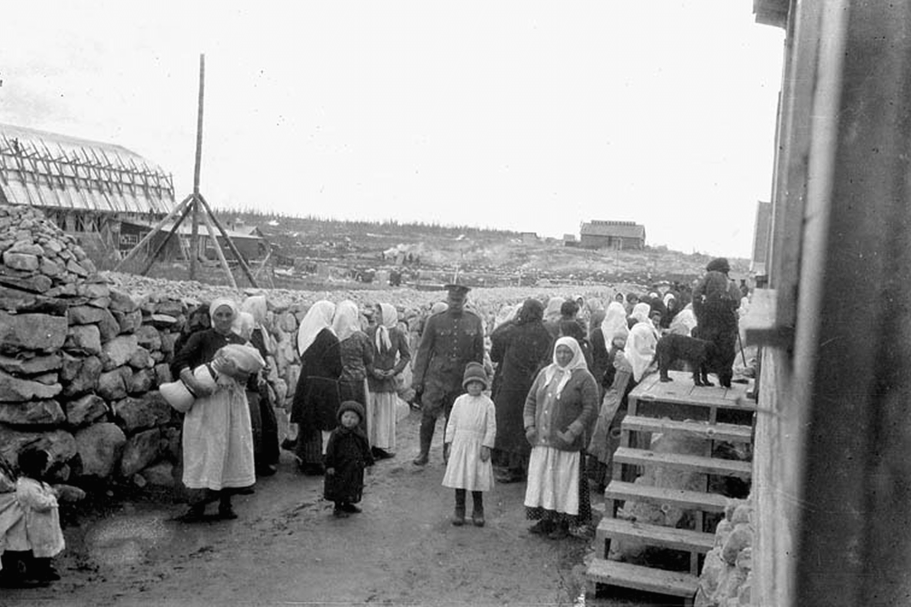 Women and child prisoners at the Spirit Lake internment camp, Abitibi, Quebec, circa 1914–1920.