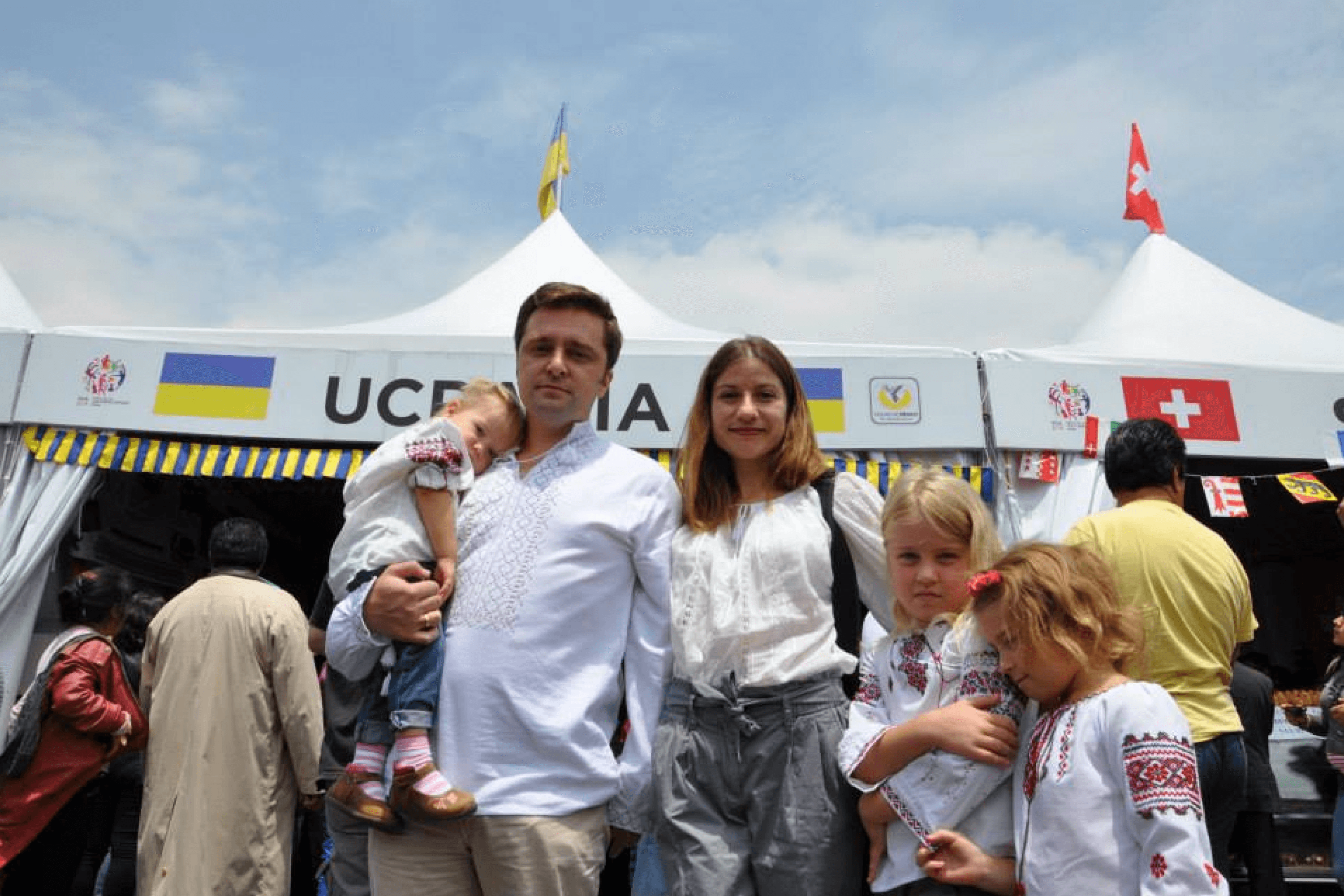 Halyna Solovei with her daughters and husband in Mexico City. 2014.